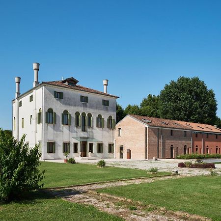 Villa Martin Sambruson Kültér fotó