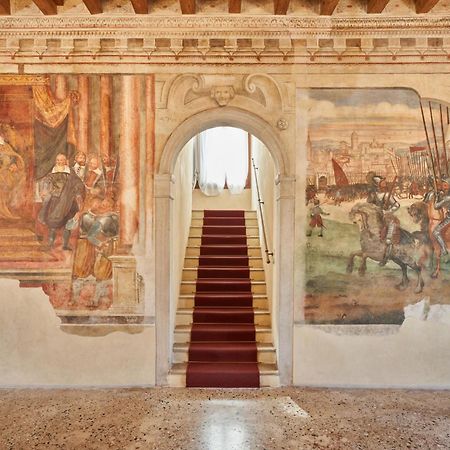 Villa Martin Sambruson Kültér fotó