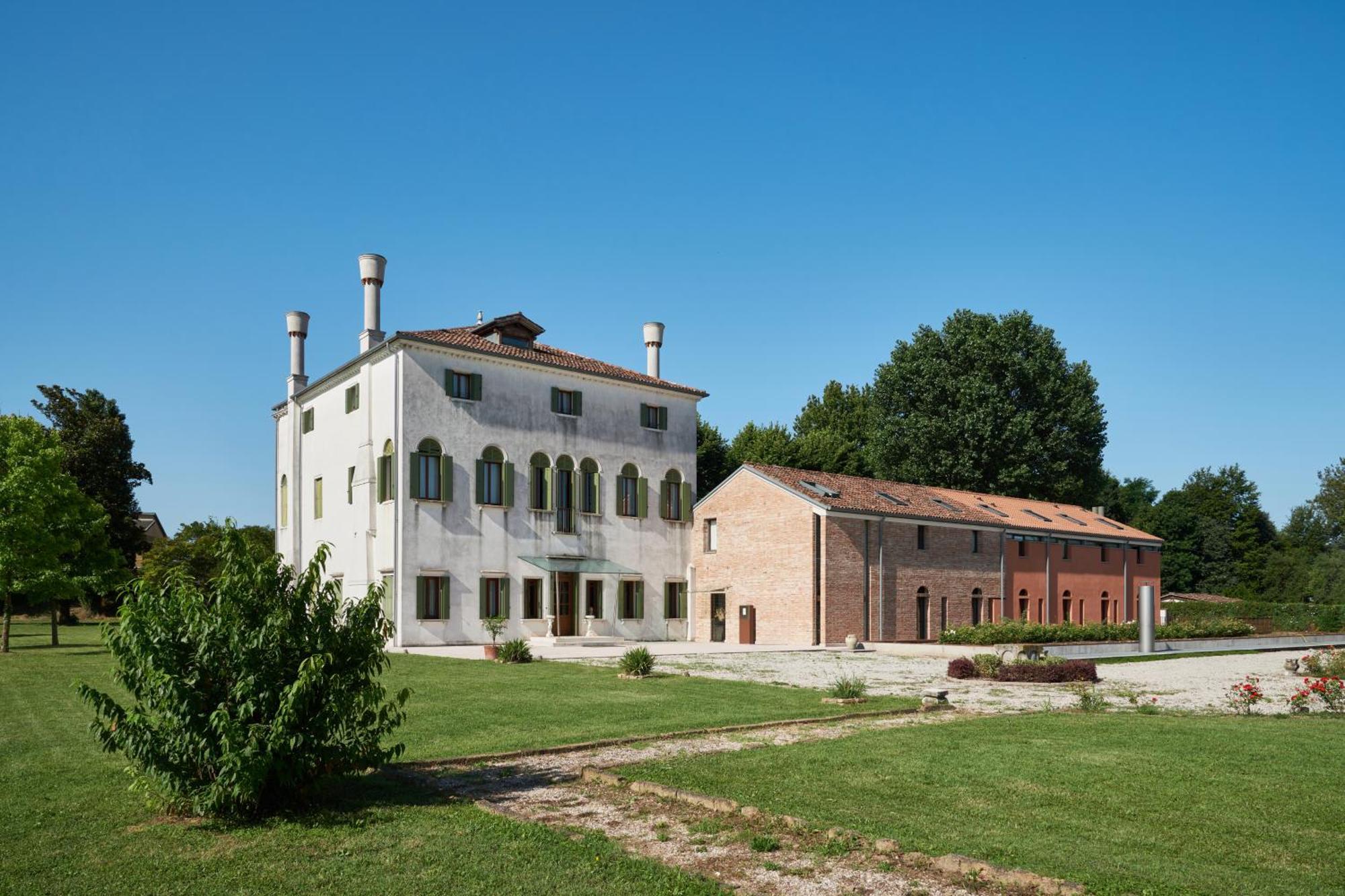 Villa Martin Sambruson Kültér fotó