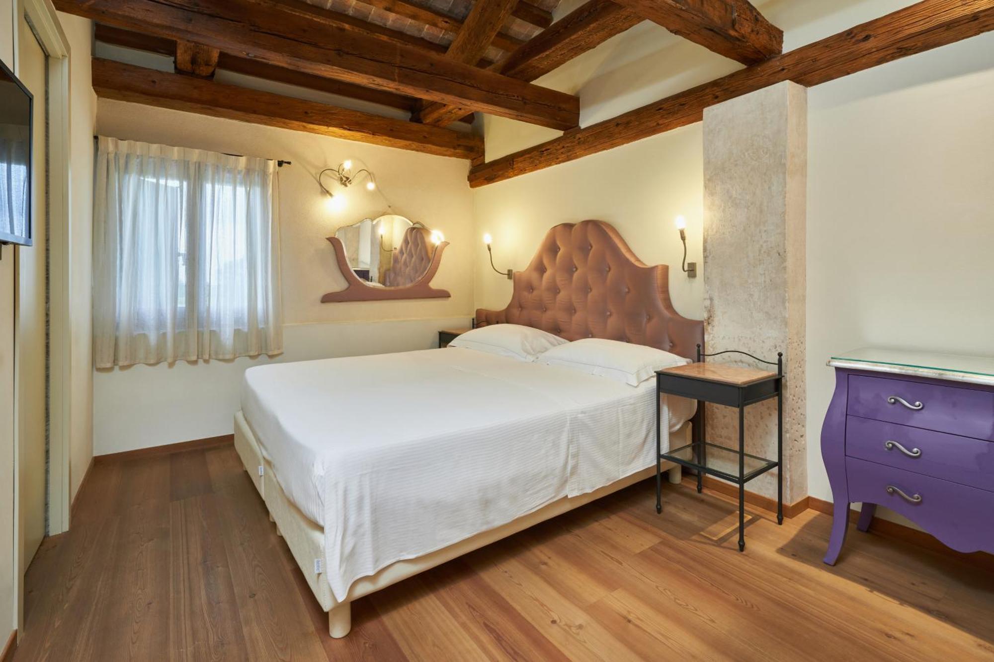 Villa Martin Sambruson Kültér fotó